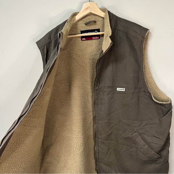 Wolverine Dark Olive Sherpa-Lined Work Vest - Picture 4 of 5